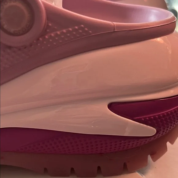 CROCS Mega Crush Women's Pink to Lavender Ombre Clog Mules size 8 NWT - Picture 9 of 14